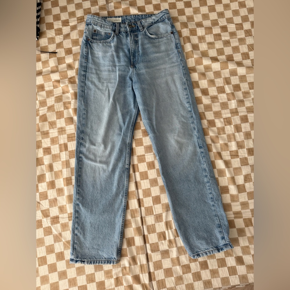 Zara Light Wash Denim Jeans